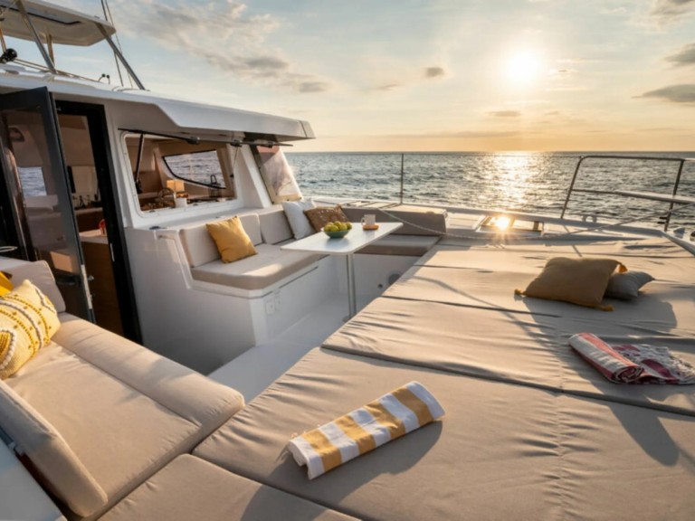 Catamaran rental in Sant Antoni de Portmany - Bali Bali 4.4