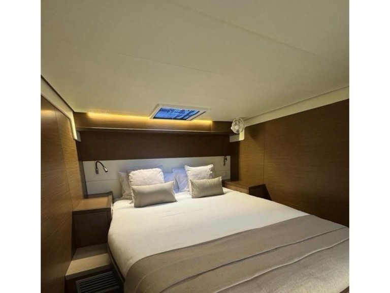 Lagoon Lagoon 52 F charter bareboat or captained in  Palma de Mallorca