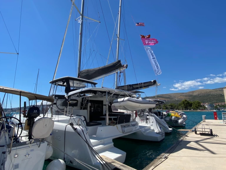 Catamaran rental with or without captain Lagoon Le Marin