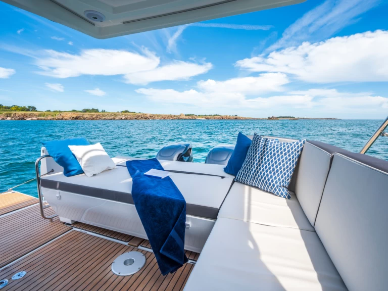 Motorboat rental with or without captain Bénéteau Biograd na Moru