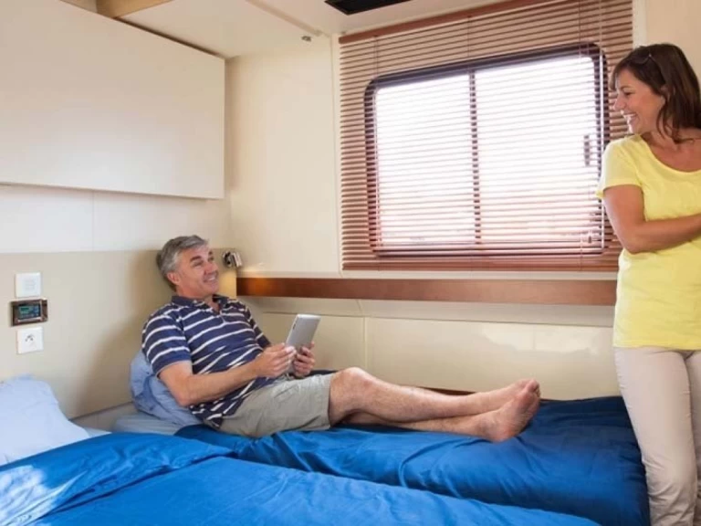 Yacht charter Portiragnes cheap Vision 3