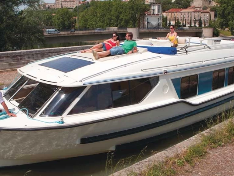 Houseboat for rent Portiragnes at the best price