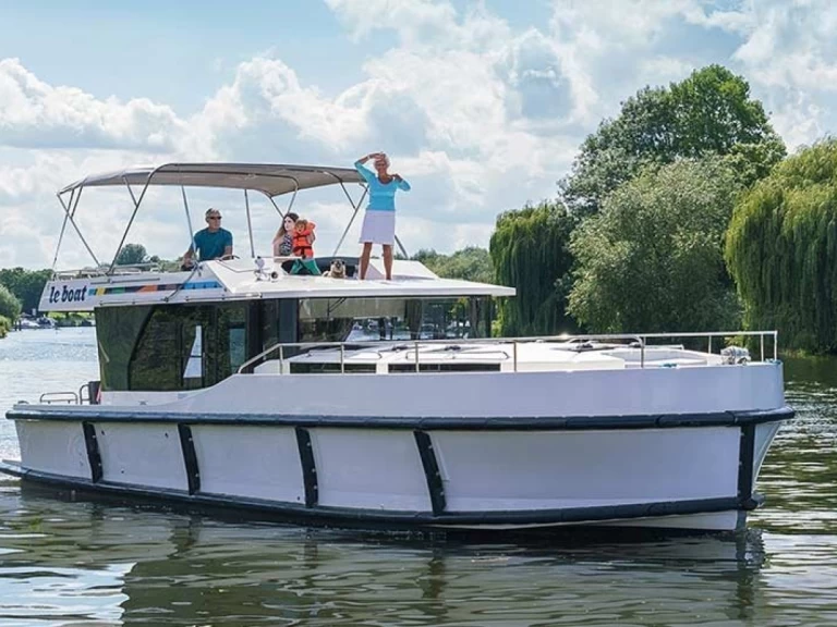 Rent a Premier Horizon 4 Migennes