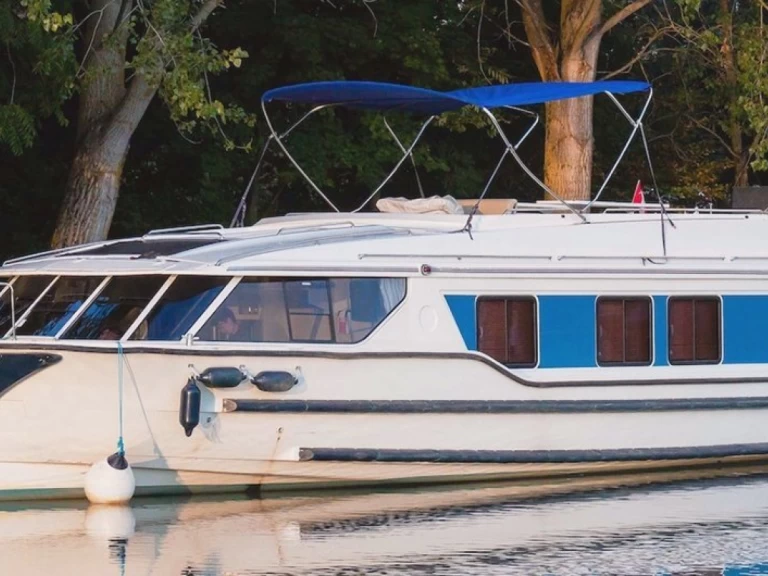 Houseboat rental with or without captain Comfort Plus Portiragnes