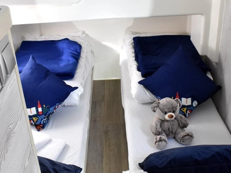 Yacht charter Saint-Jean-de-Losne cheap Horizon 4