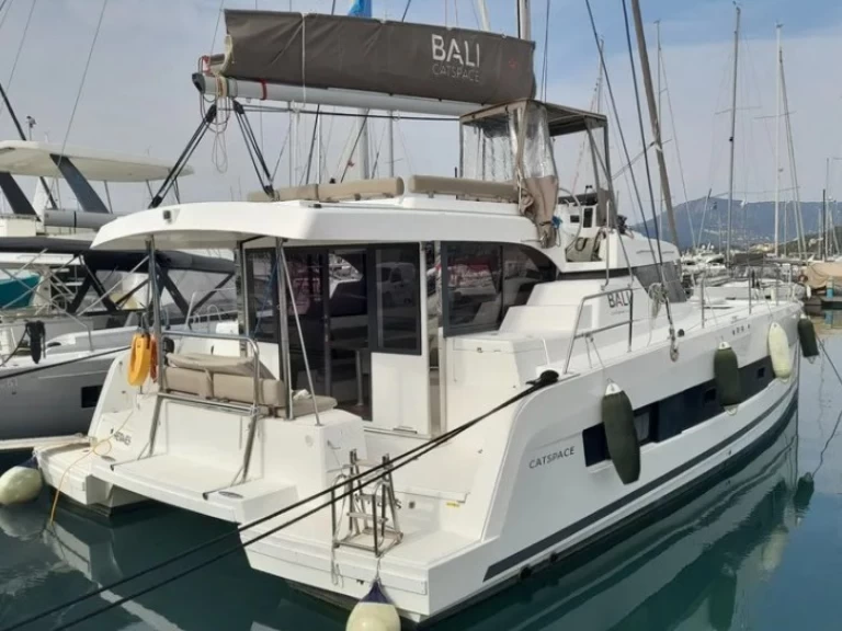 Catamaran for rent Préveza at the best price