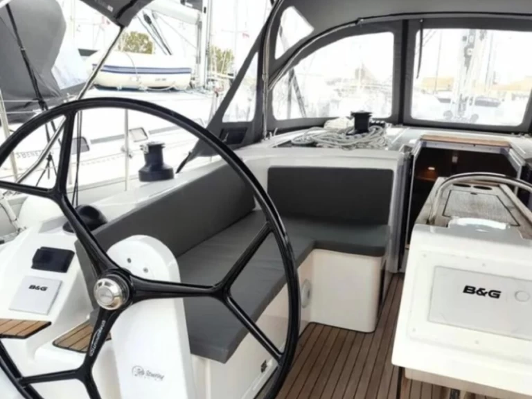 Bavaria Bavaria C42 in Lefkáda on SamBoat