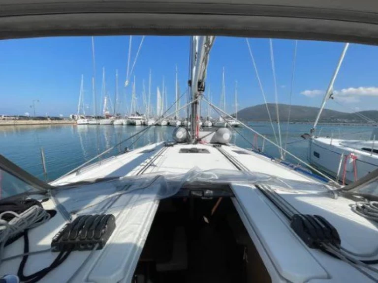Bareboat Rental Sailboat Bénéteau with a boat licence