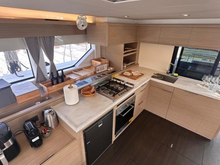 Rent a Lagoon Lagoon 55 Le Marin