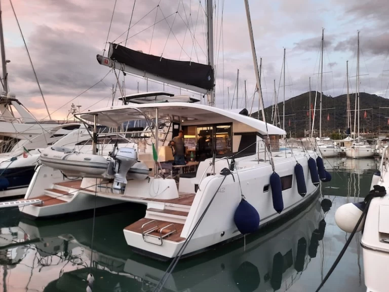 Bareboat Rental Catamaran Lagoon with a boat licence