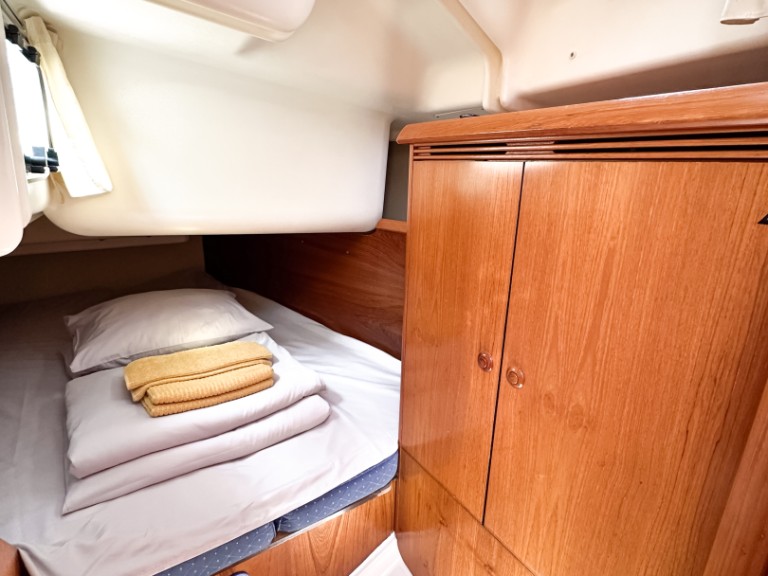 Sailboat for rent Tivat at the best price