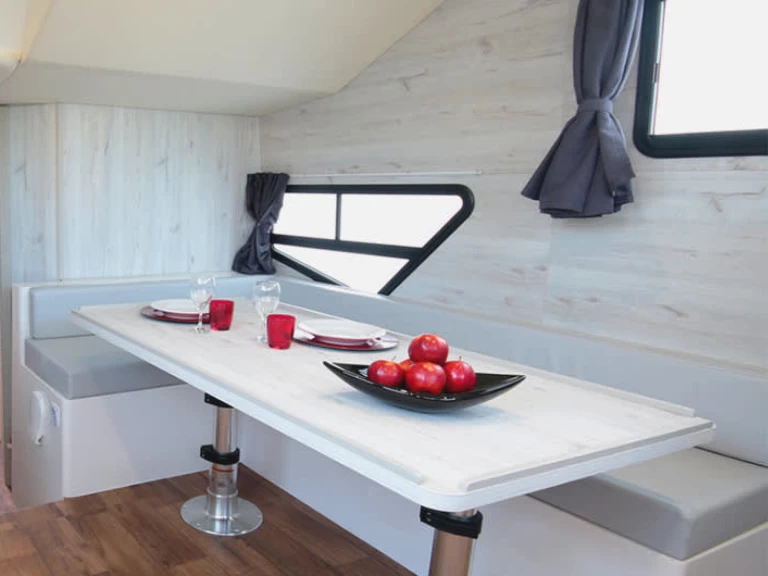 Motorboat rental in Casale sul Sile - Le Boat Minuetto 8+