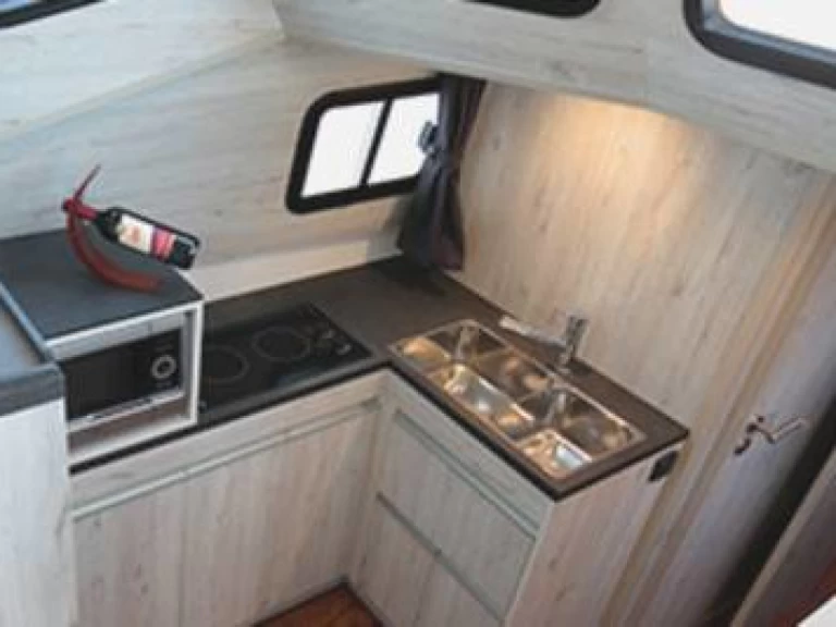 Motorboat rental with or without captain Le Boat Casale sul Sile