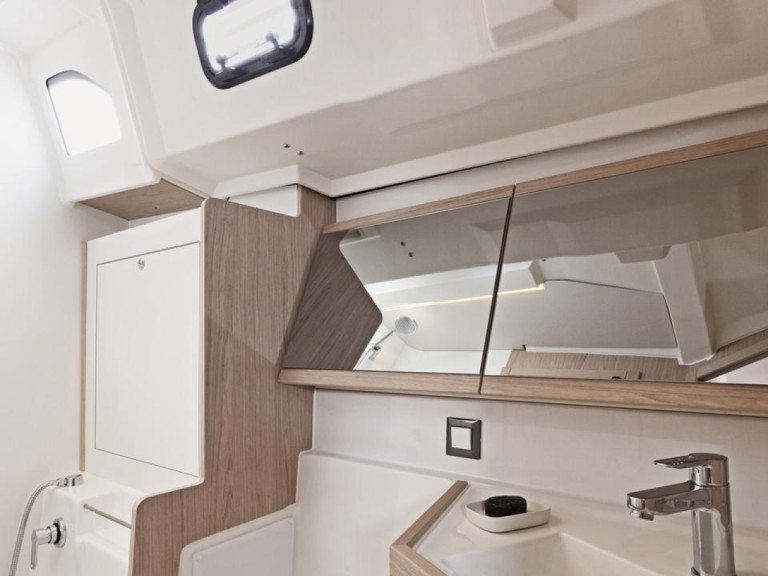 Sailboat rental in Rodney Bay - Bénéteau Oceanis 46.3