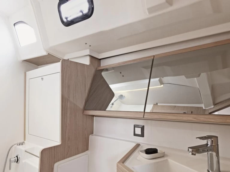 Sailboat rental in Rodney Bay - Bénéteau Oceanis 46.3