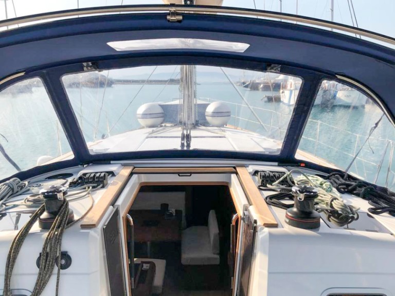 Rent a Jeanneau Sun Odyssey 519 Pálairos