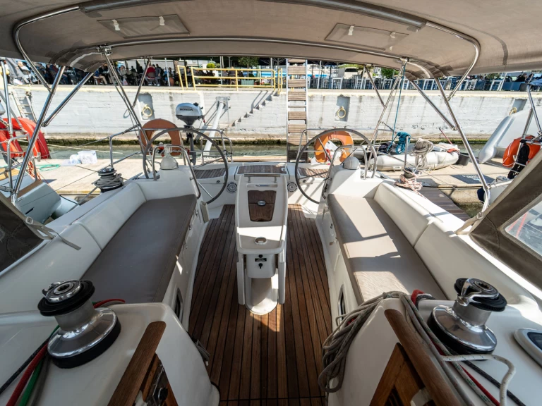 Sailboat for rent Kavála at the best price