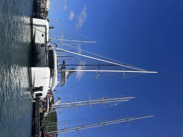 Catamaran rental in Cugnana Verde - Lagoon Lagoon 55