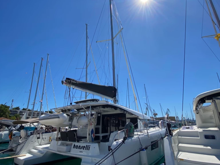 Lagoon Lagoon 42 charter bareboat or captained in  Le Marin
