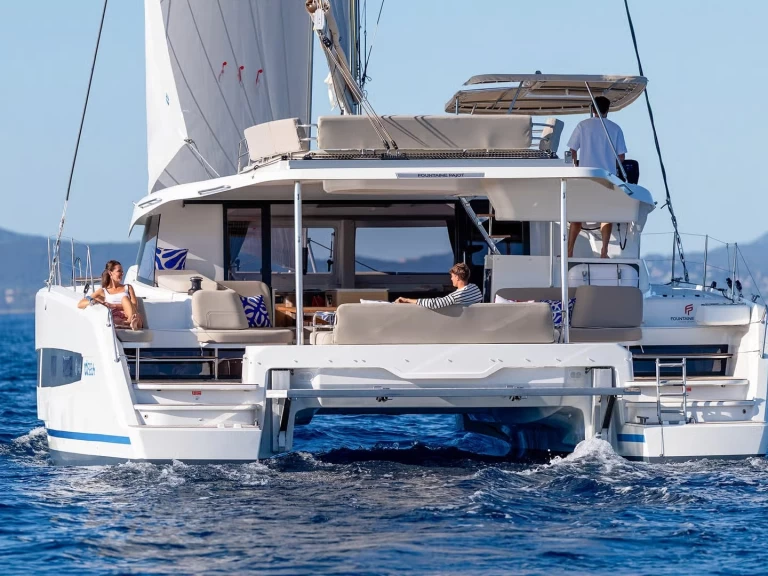 Fountaine Pajot Fountaine Pajot FP 44 Quatuor - 4 + 2 cab. in Gouvia on SamBoat