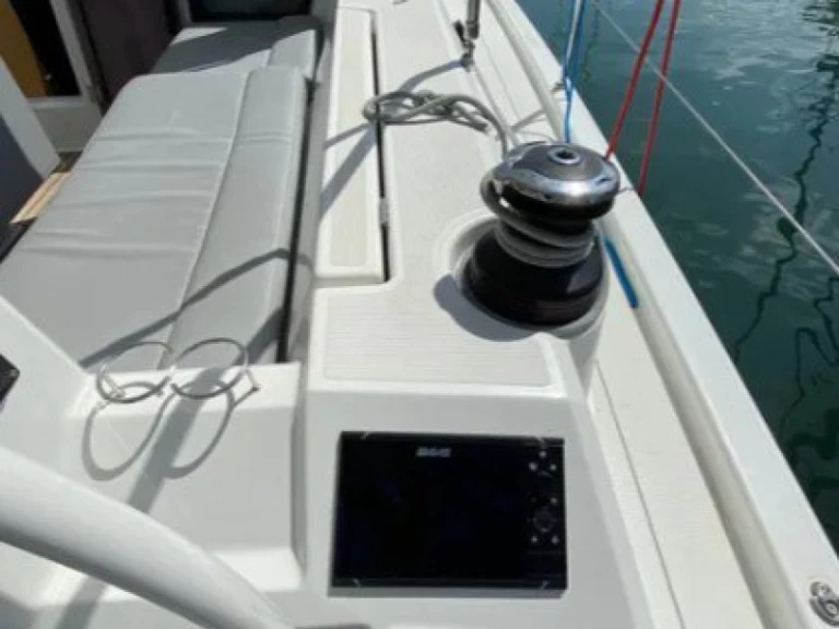 Boat rental Bénéteau Oceanis 41.1 in Lefkáda on Samboat