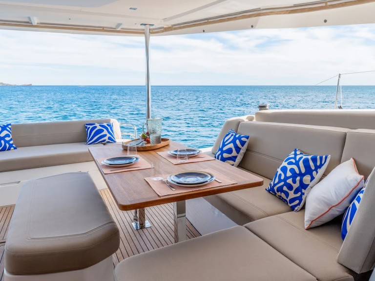 Catamaran for rent Frenchtown at the best price