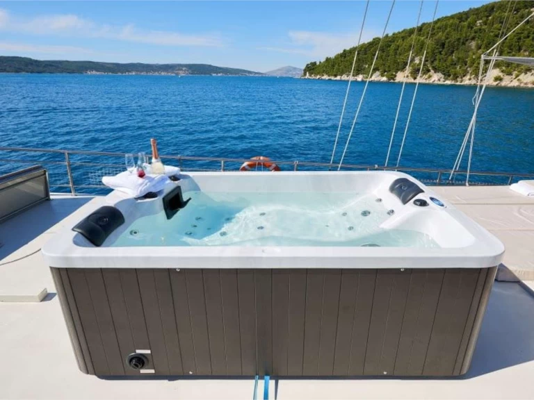 Bareboat Rental Sailboat Unknown with a boat licence