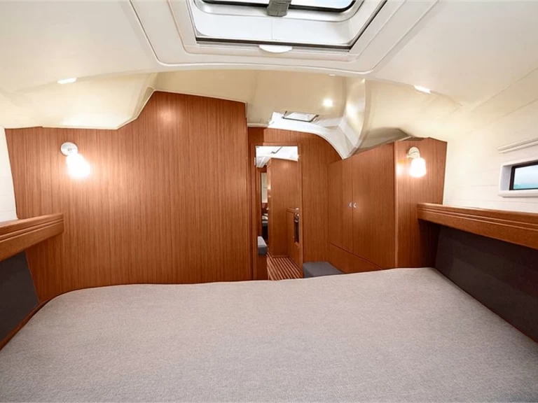 Yacht charter Palma de Mallorca cheap Cruiser 41