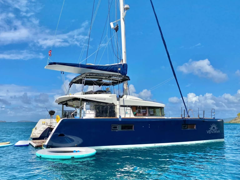 Luxury Yacht rental with or without captain Lagoon Belize City