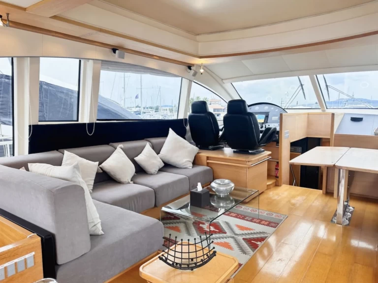 Yacht charter Saint-Tropez cheap 72 SL
