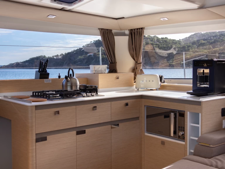Fountaine Pajot Elba 45 in Le Marin on SamBoat