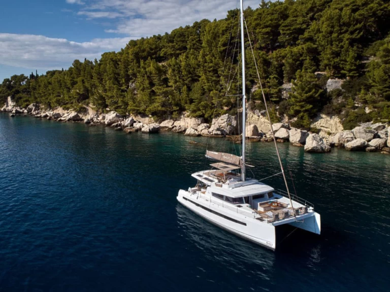 Yacht charter Palma de Mallorca cheap Bali 5.4
