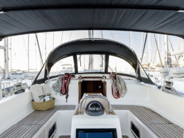 Rent a Bavaria Cruiser 46 Kos