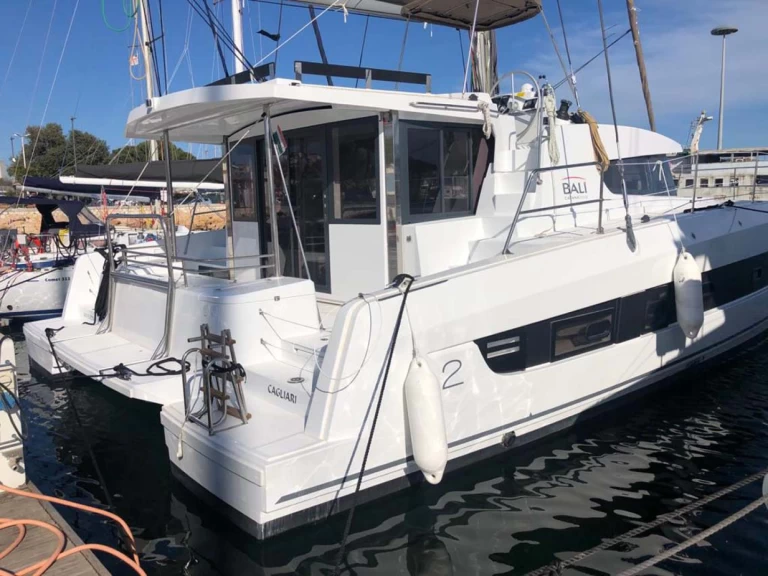 Bali Bali 4.2 charter bareboat or captained in  Golfo Aranci
