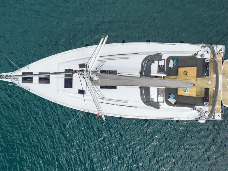 Sailboat rental with or without captain Hanse Kaštela