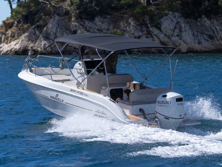 Motorboat rental with or without captain Mingolla Šibenik