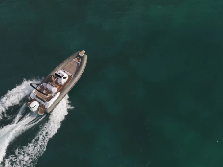 Italboats Predator 700 T charter bareboat or captained in  Šibenik