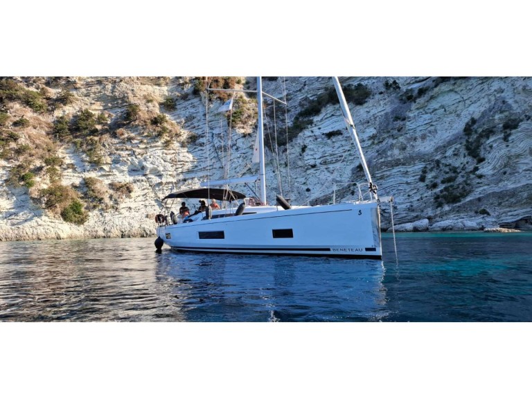 Yacht charter Alimos cheap Oceanis 46.1