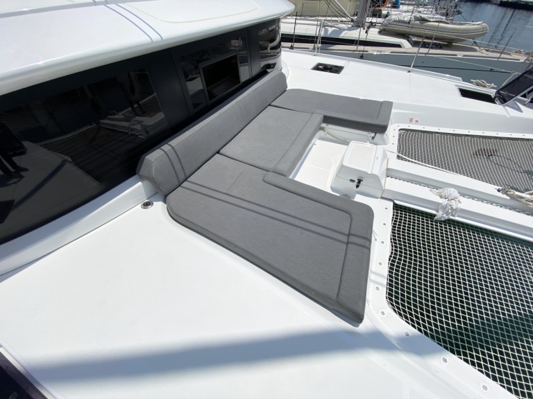 Catamaran for rent Alimos at the best price