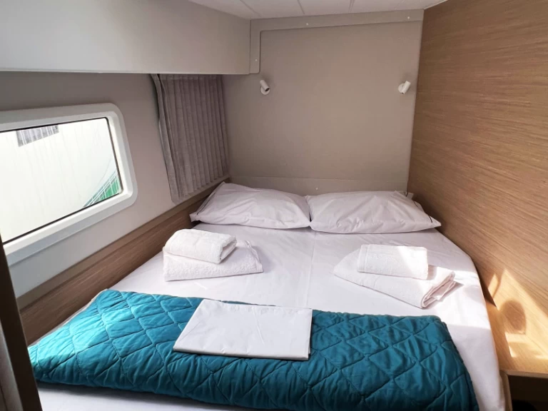 Yacht charter Alimos cheap Lagoon 42