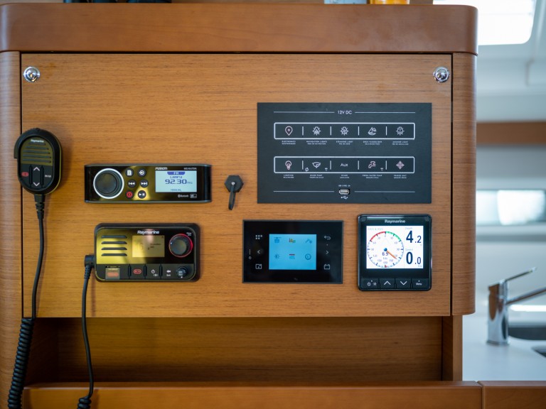 Jeanneau Sun Odyssey 490[G] charter bareboat or captained in  Alimos