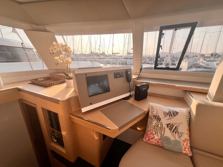 Yacht charter Olbia cheap Astrea 42