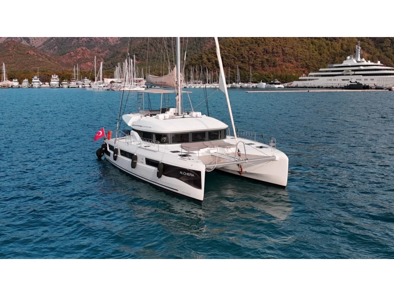 Bareboat Rental Catamaran Lagoon with a boat licence