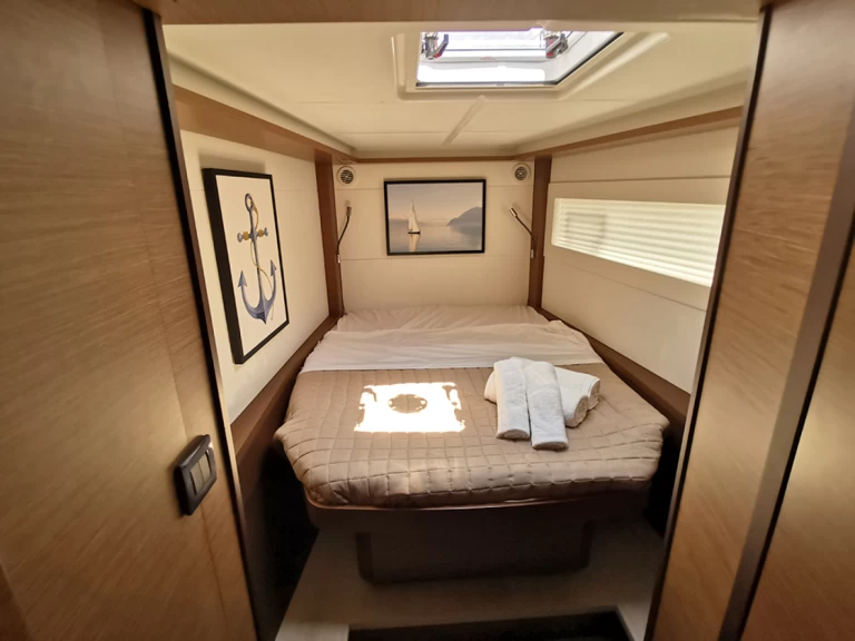 Catamaran rental in Alimos - Lagoon Lagoon 46