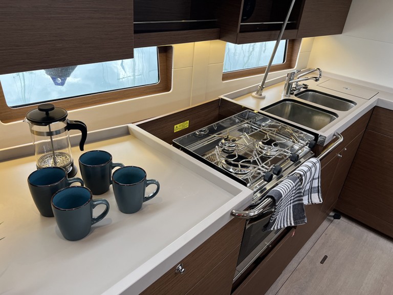 Bareboat Rental Sailboat Bénéteau with a boat licence