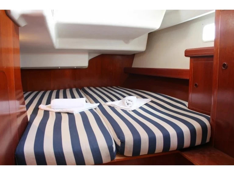 Yacht charter Fiskárdo cheap Oceanis 473