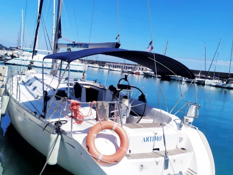 Dufour Dufour 43 Classic charter bareboat or captained in  Port Olímpic of Barcelona