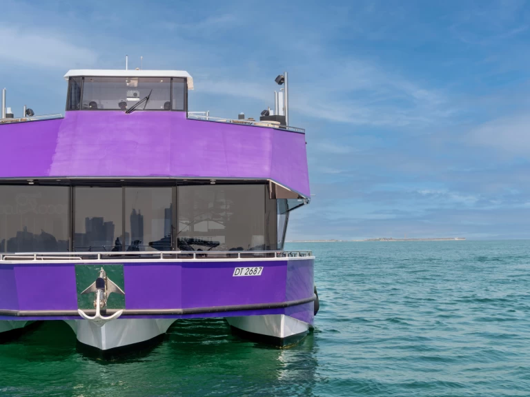 Yacht charter Dubai Marina cheap 1