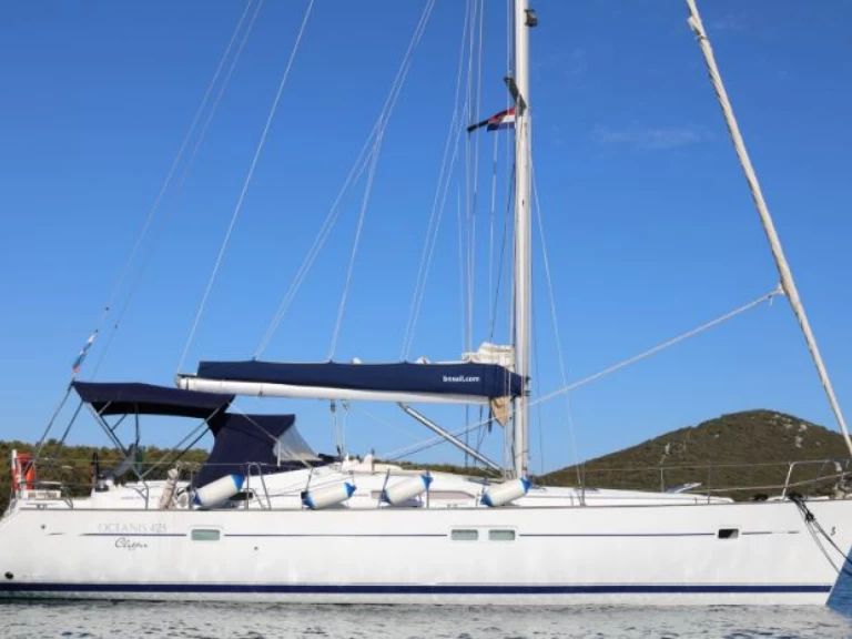 Yacht charter Spain cheap Oceanis 423 Clipper