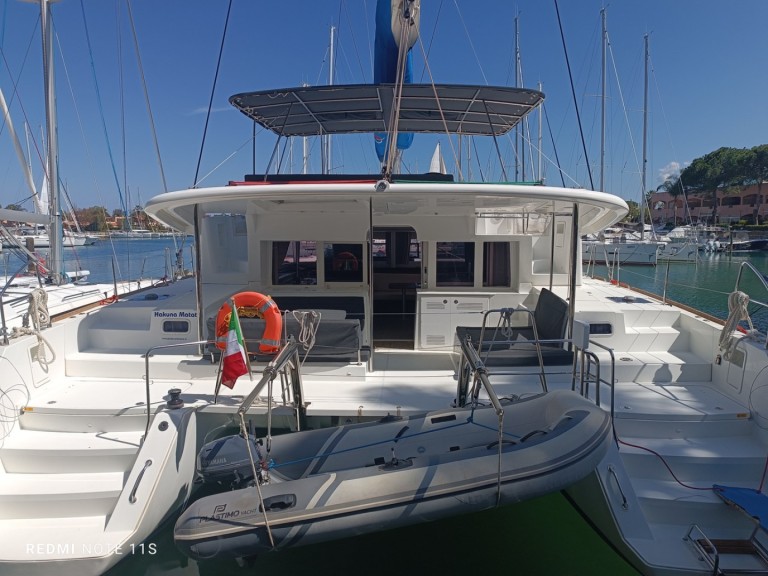 Yacht charter Furnari cheap Lagoon 450 F